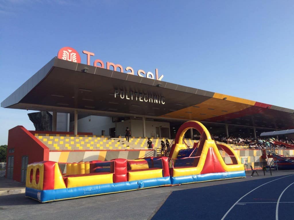 inflatable-obstecle-challenge-for-rent