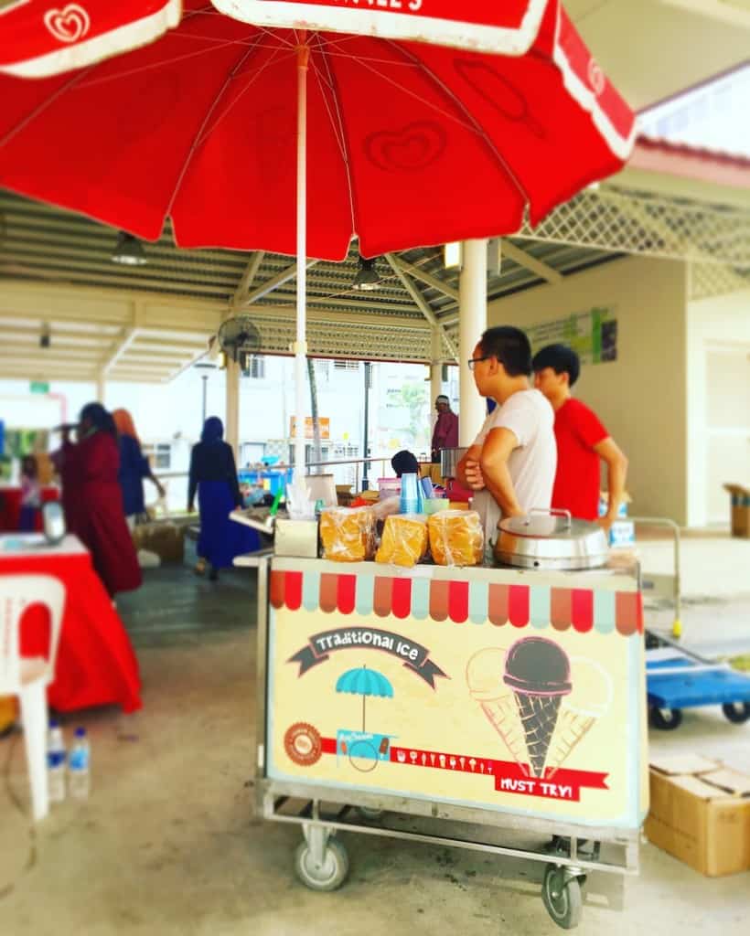 traditional-ice-cream-cart-rental